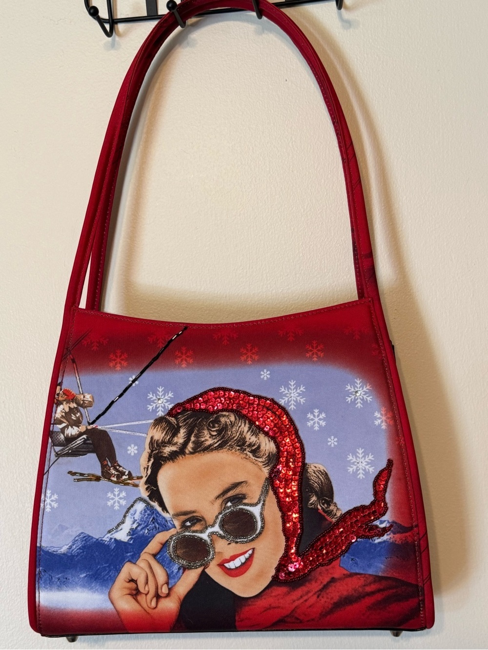 Whimsical Sequin Red Shoulder Winter Graphic Bag Retro Pop Art Pinup Culture - Picture 2 of 13